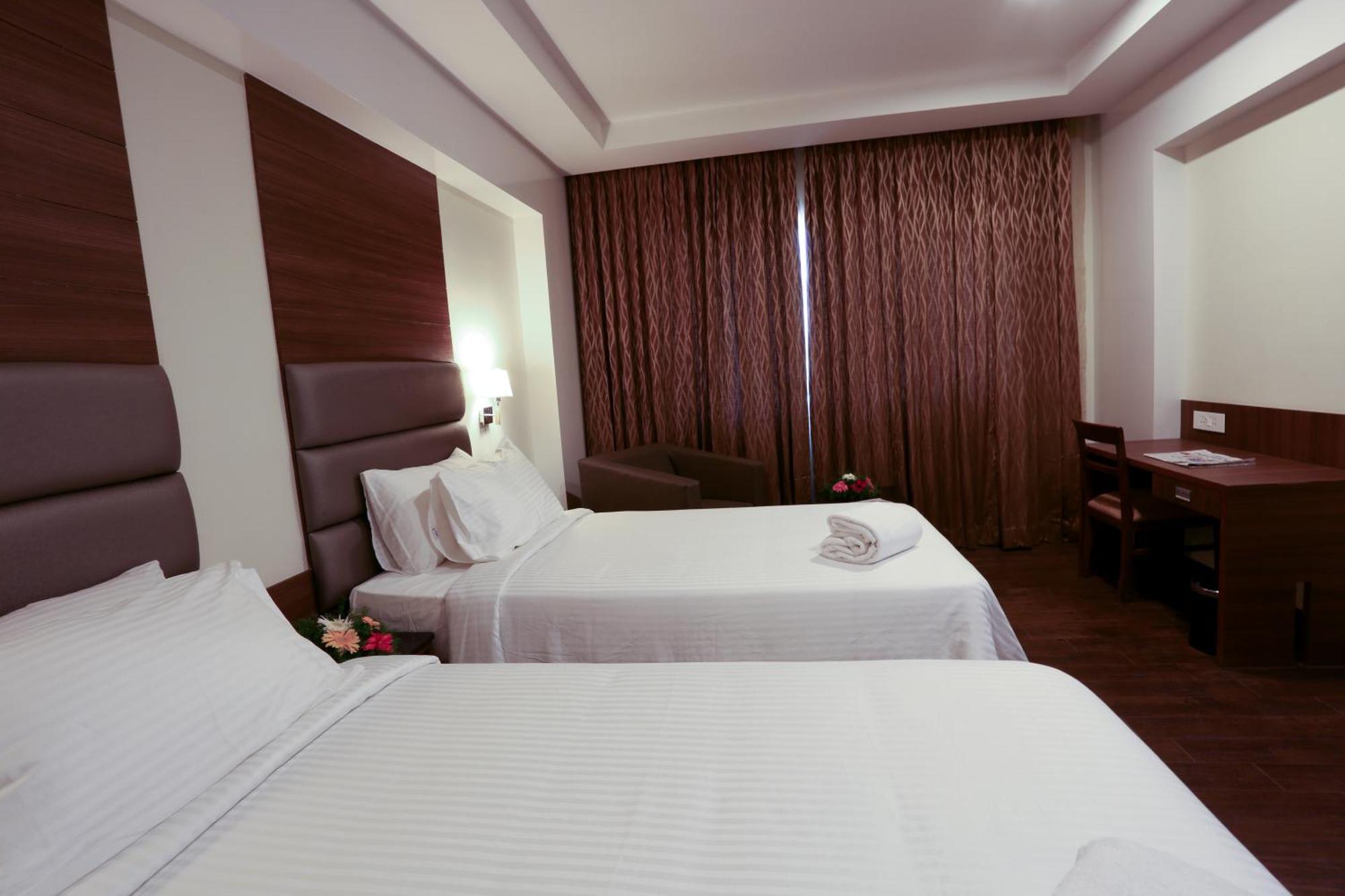 Fressotel Seetharam Coimbatore Extérieur photo