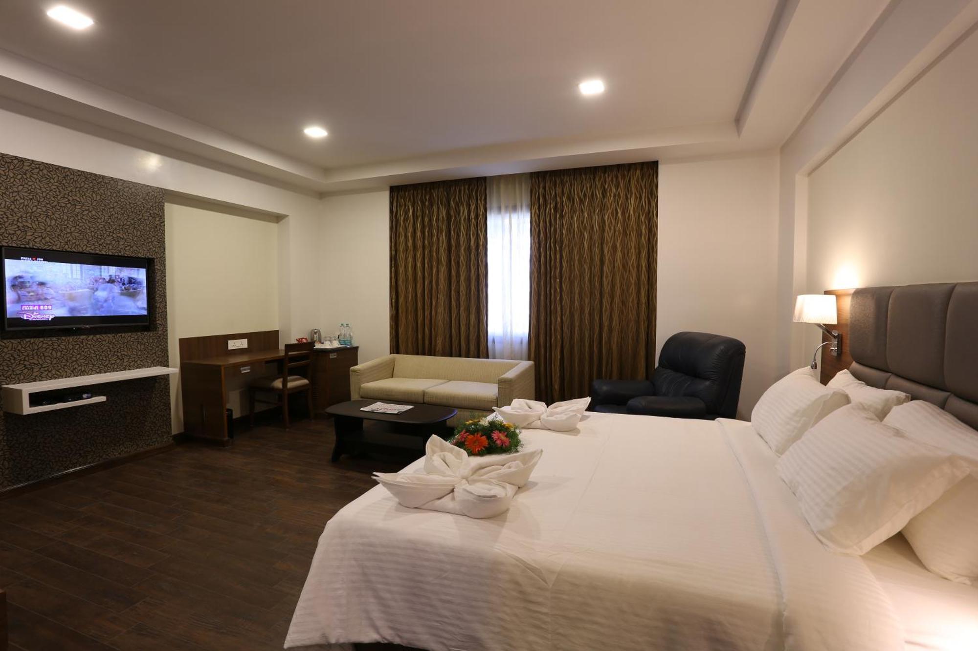 Fressotel Seetharam Coimbatore Extérieur photo